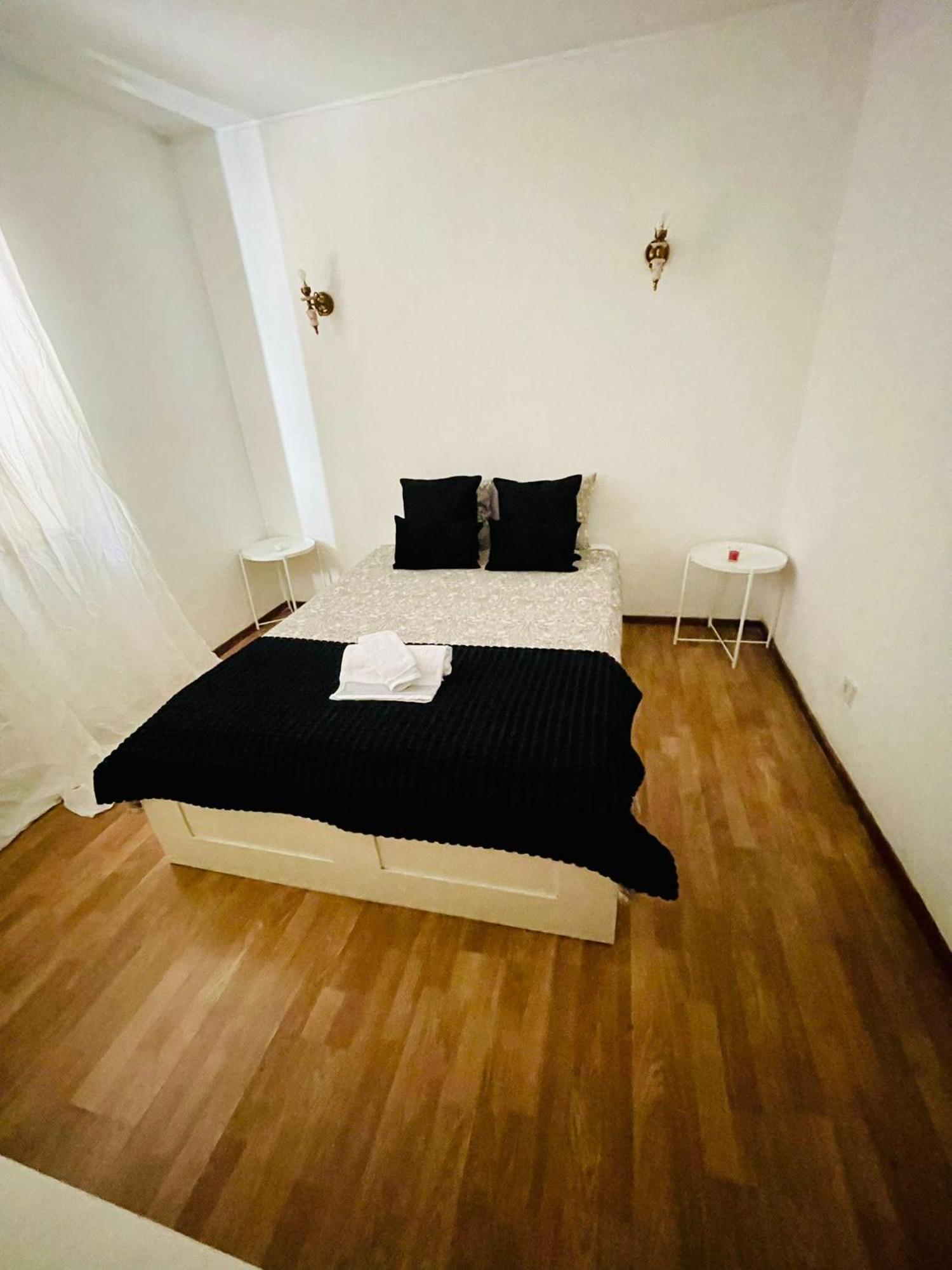 Two Bedrooms De Quarteira