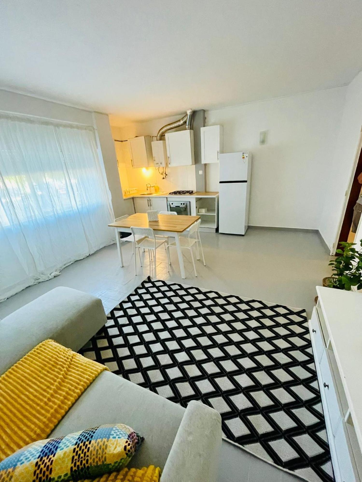 Two Bedrooms De Quarteira